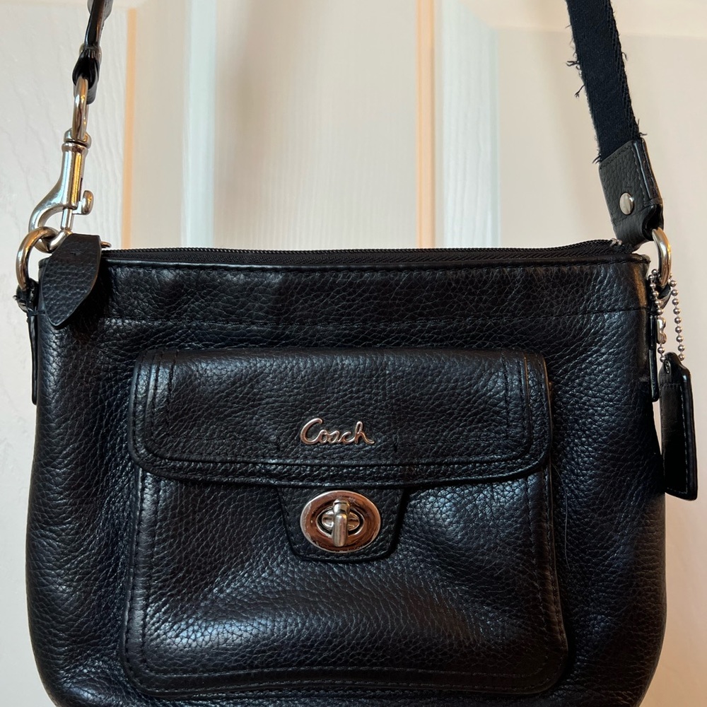 Coach adjustable crossbody purse